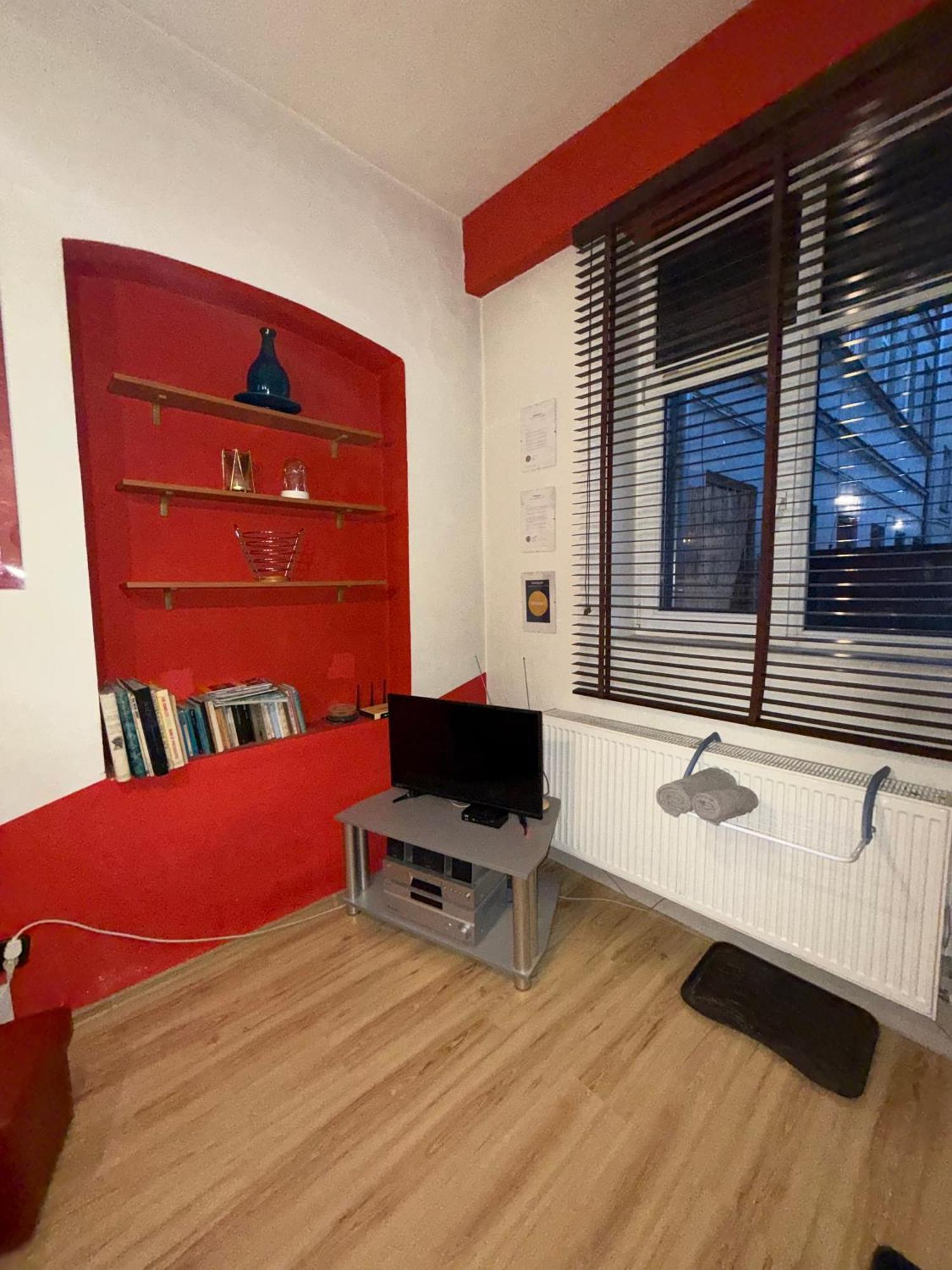 Studio Red And White Apartamento Łódź Exterior foto